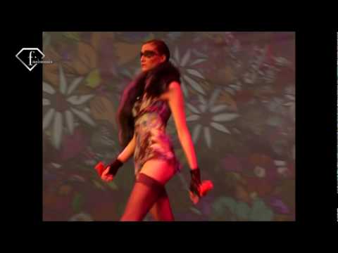 fashiontv | FTV.com - GOTHIC LADY LINGERIE PARIS SS 2010