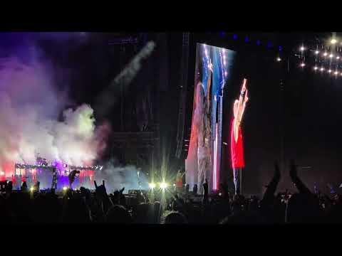 Evanescence Performs 'Bring Me To Life' with Paul McCoy at Louder Than Life (9.21.25)