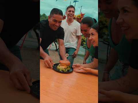 Detrás de cada hamburguesa hay arte, una variedad de sabores y, sobre todo, familias dando lo mejor.