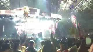 Flux Pavilion ft. Riff Raff - Who Wants To Rock @ EDC Las Vegas 2015 [1080p]