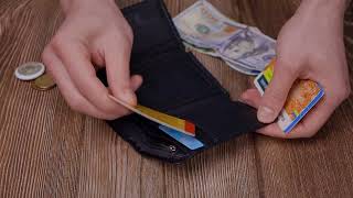 Кожаный женский кошелек в три сложения ST Leather 22488 черный