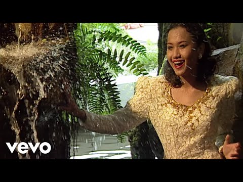 Amy Mastura - Meniti Hari (Official Music Video)