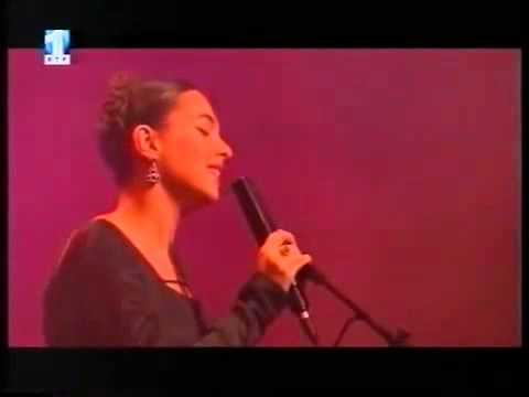 Madredeus - live O POMAR DAS LARANJEIRAS ( CC Belém LIVE)