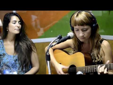 Fly fly Caroline (La soledad) Programa emitido el 15 de marzo del 2015 (Agenda Nocturna)