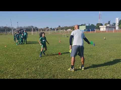 perolândia Goiás. grupo de iniciação no futebol.