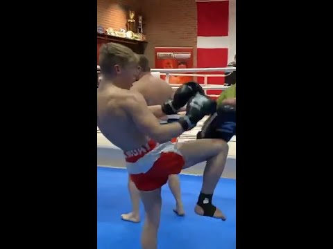 MUAY THAI TRAINING 🏆 ⎮ WBC MUAY THAI WORLD TITLE 🥊