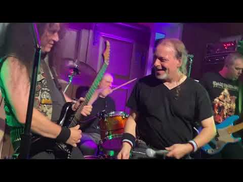 Killerz - The Trooper (Iron Maiden Cover)