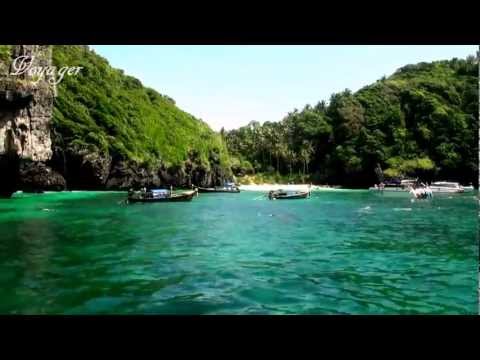 Thailand / Krabi / Phi Phi Don / Nui Bay