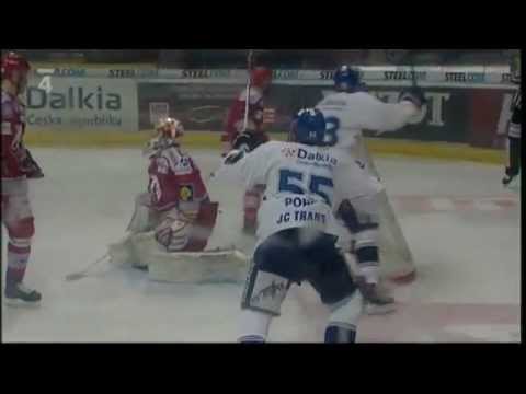 HC Vítkovice Steel - HC Oceláři Třinec 5:4 po sam. nájezdech, 4. finále play off 2011