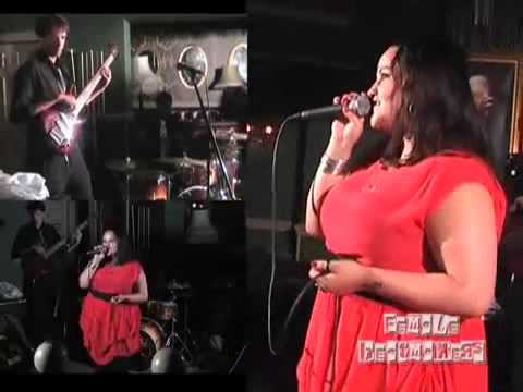 Xei @ Female Beatmakers 2009 - song 4 (freestyle)