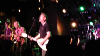 The English Beat - Tears of a Clown (live)