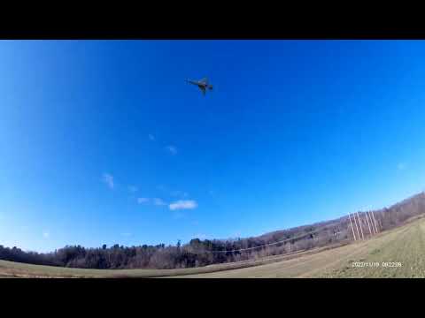 freewing F-8 crusader second flight today nice and Cold 29 degrees 11/19/22 great jet