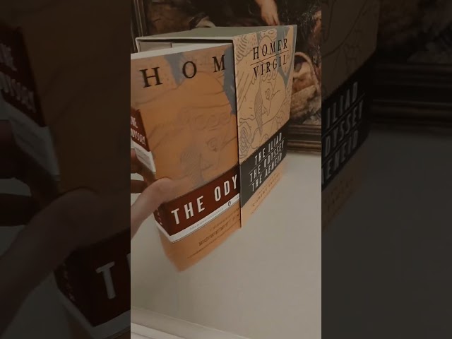 Vídeo relacionado con The Iliad/The Odyssey Boxed Set: (Two Illustrated Epic Retellings of Homer's Greek Myths Featuring Gods, Heroes, Battles, and Legendary Journeys for Young Readers and Mythology Fans)