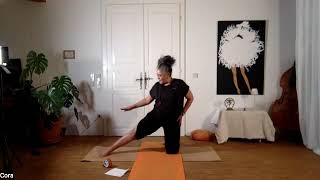 Hormon-Yoga auf dem Boden