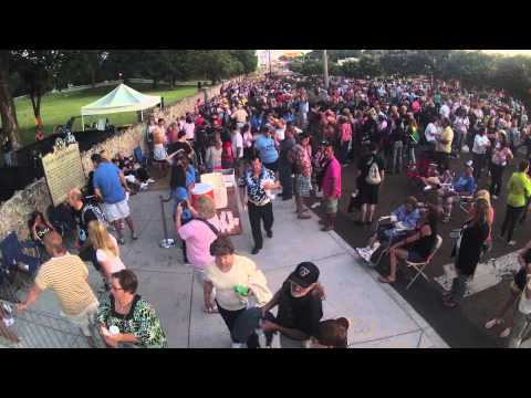 Elvis Week 2013 Candlelight Vigil Time-Lapse