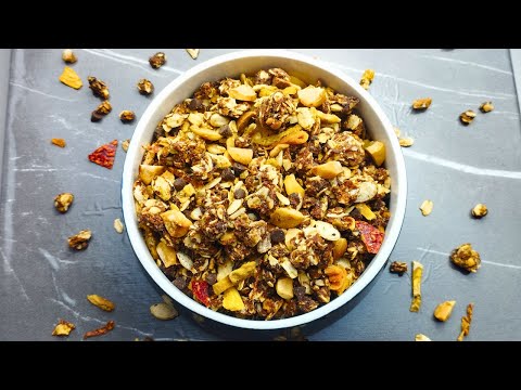 Make Irresistible Homemade Peanut Butter Chocolate Granola - Healthy & Crunchy!