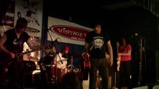 Jesse Malin "Queen Of The Underworld" and "Black Boombox" (02 May 2010)