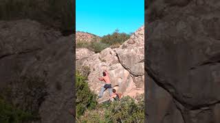 Video thumbnail of Senglar de secà, 6a. El Cogul