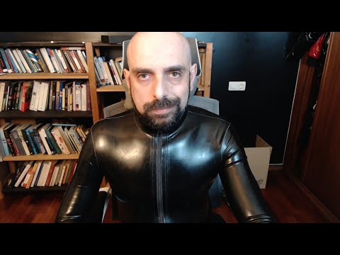 Live chat in rubber gear
