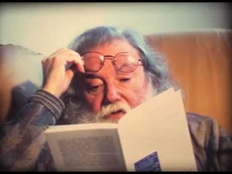 Pierre Restany lit "60/90 Trente ans de Nouveau Réalisme" (1991) par Gérard Courant - Lire #51
