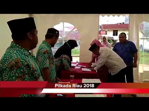 Wagubri dan Keluarga Nyoblos di TPS 05 Kota Tinggi