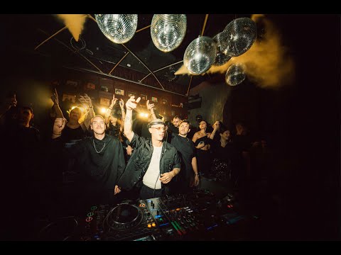 HEAVY PINS -  Freq Show Oikos 16/11 Live