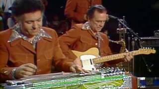 Merle Haggard - Working Man Can&#39;t Get Nowhere Today (Live From Austin TX)