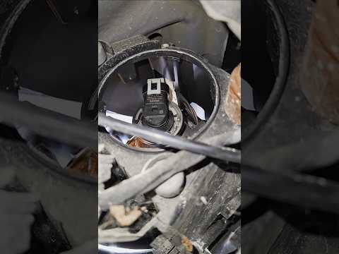 Dodge Dart Headlight Bulb Replacement #mobilemechanic #semperfimechanic #howto #dodgedart