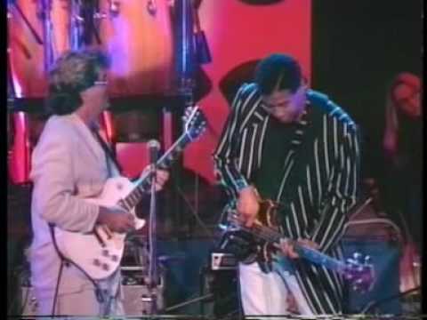 6- Stanley Clarke & Larry Coryell - School Days  Live At Sevilla 1991