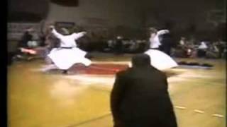 Döndüm Mevlana Gibi-Sema Gösterisi-Sağ Elimi Kaldırdım Sol Elimi Daldırdım