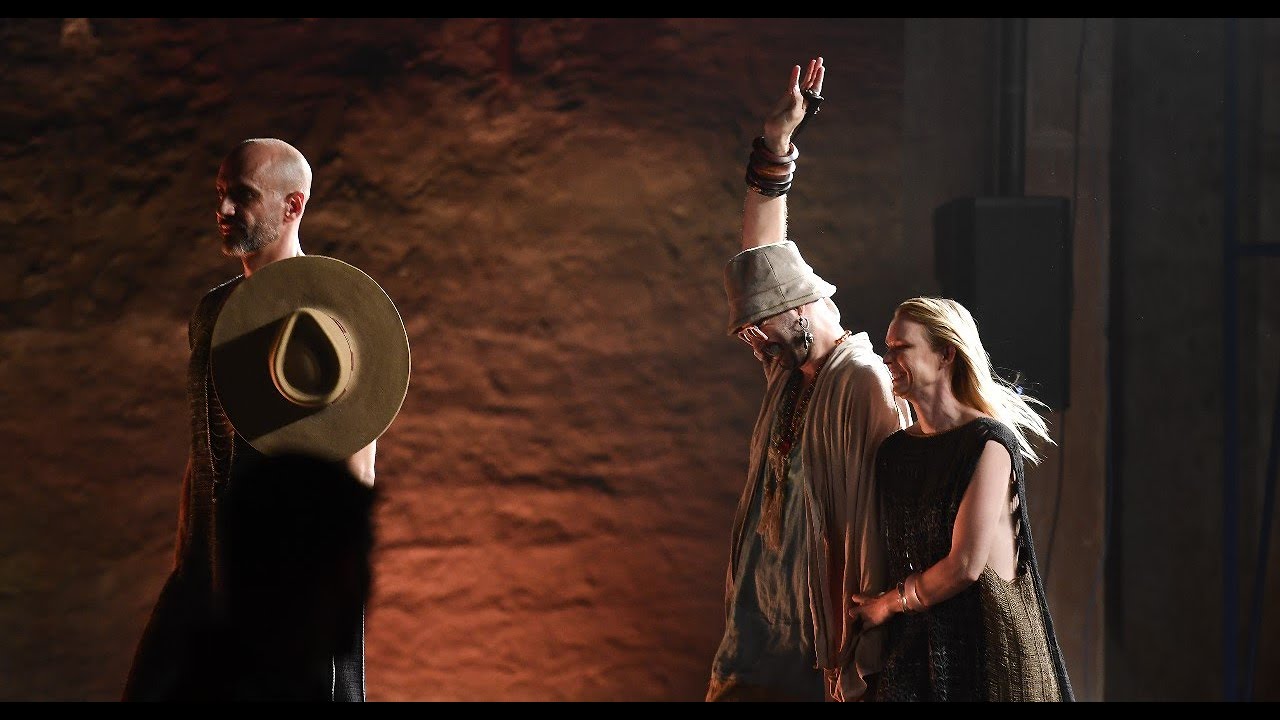 Vídeo de Jana Haens Joalheria Cósmica