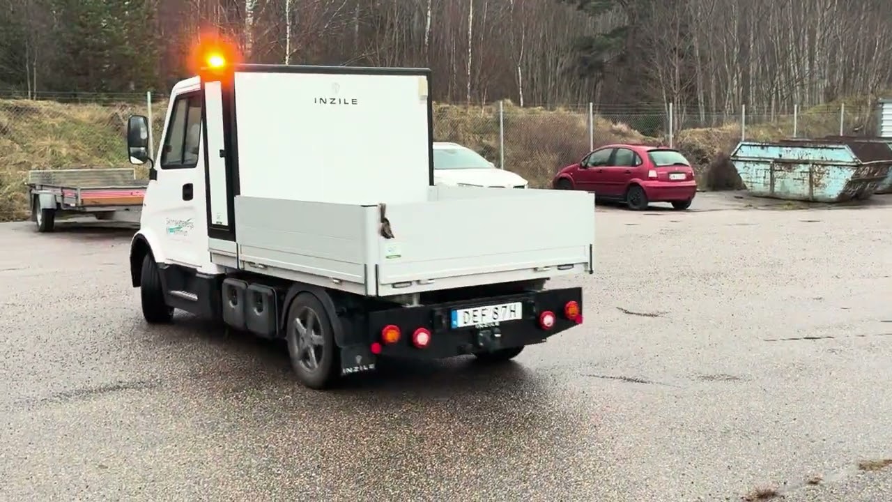 Esittelyvideoleike: INZILE Pro4 - 3 838 km - Automaattinen - valkoinen - 2022