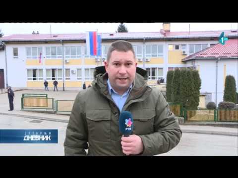 Vučić u Mrkonjić Gradu: Pokušaće da nas dele, moramo da se držimo zajedno