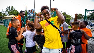 SURPRISING FOOTBALL PLAYERS AT THEIR GAMES W/ ANTONIO BROWN.. (INSANE REACTIONS)