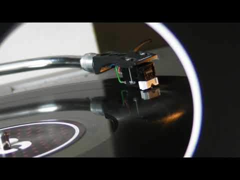 Deep House Music : Lea Lisa - Sascha Dive