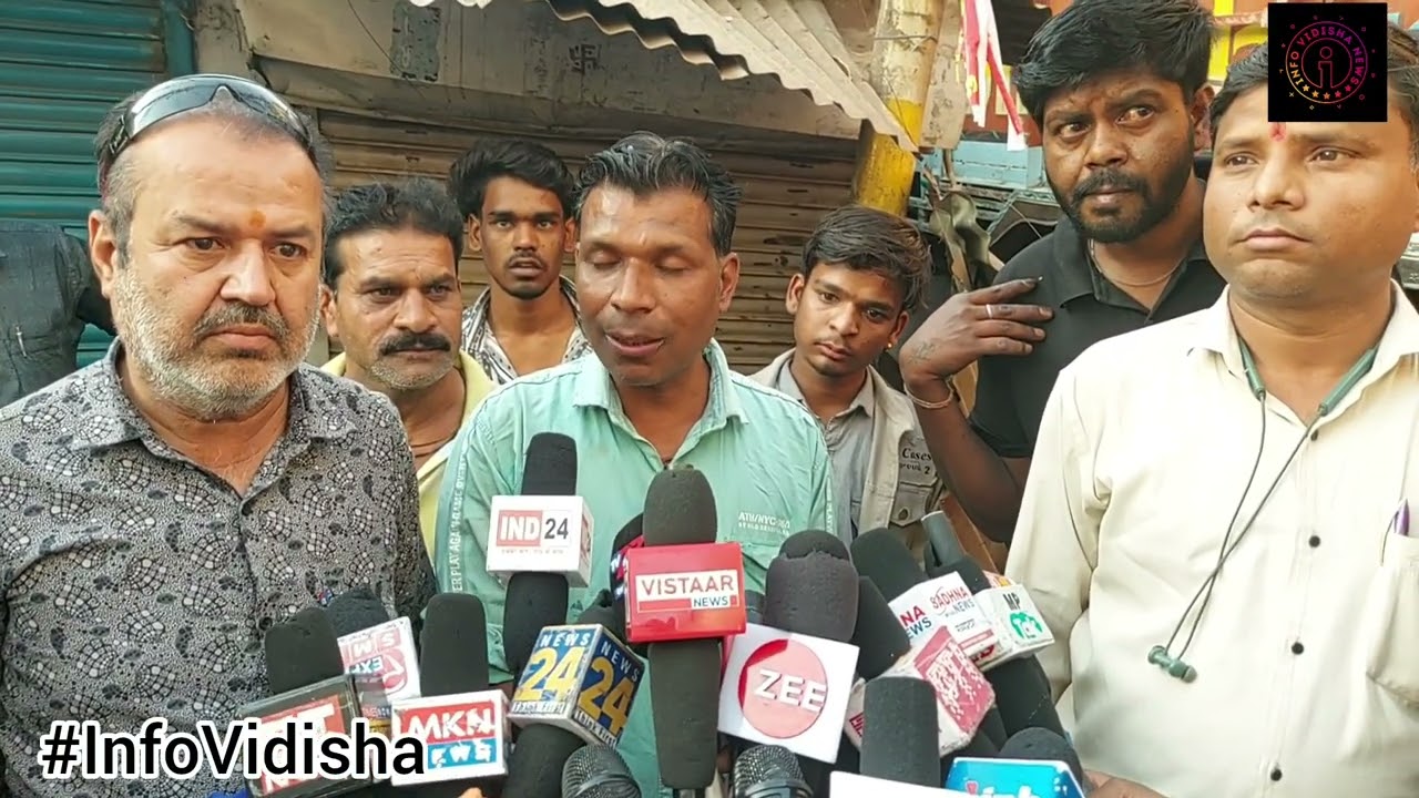 देखिये क्या हुआ जब अचानक से दुकानें तोड़ता हुआ ट्रक सड़क पर आ गया ,मच गया कोहराम ...