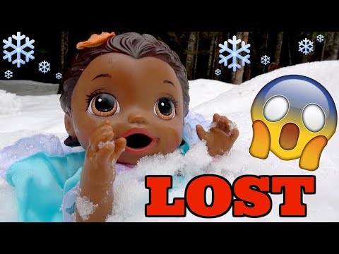 BABY ALIVE gets LOST in the SNOW! The Lilly and Mommy Show. The TOYTASTIC Sisters. FUNNY SKIT!