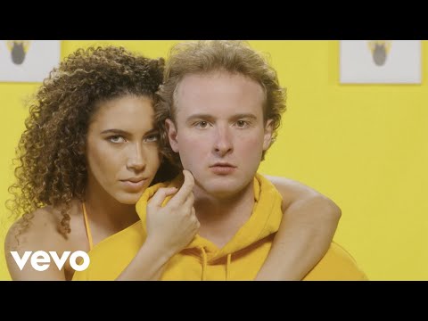 Maxwell Aden - Bounce ft. Kodie Shane