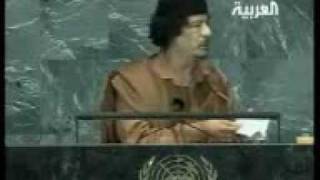 القذافي يمزق ميثاق الامم المتحدة