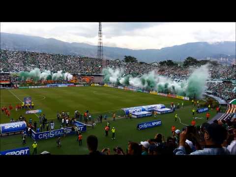 "SALIDA DEL EQUIPO AL CLÃSICO 276" Barra: Los del Sur &bull; Club: Atlético Nacional