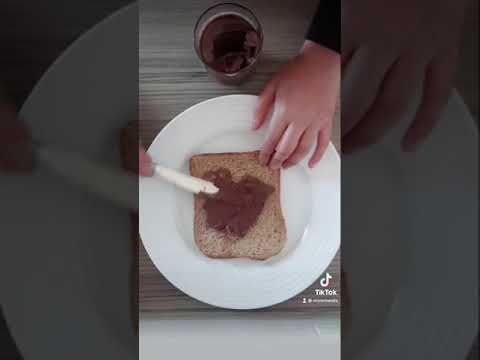 Can we settle this please 😂 #ukfoodie