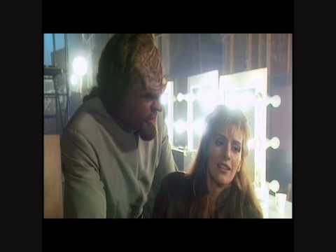 Michael Dorn & Marina Sirtis talk about Star Trek Insurrection