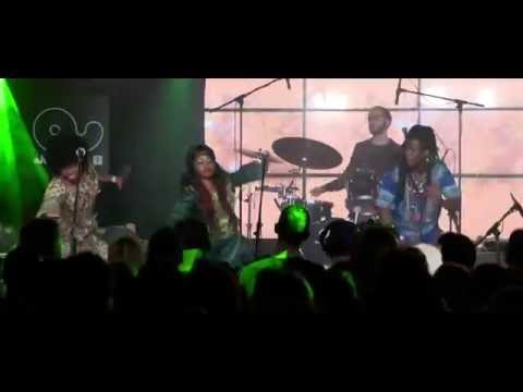 Euro-African Playground feat. Fanta Camara & Mmah Soumah - Mi Kple Dogbekpo (Lokonon Andre)