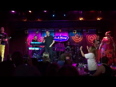 Johnny Clegg - Cruel Crazy Beautiful World