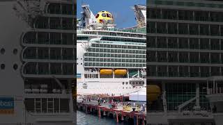 Take a look this amazing capture of two Beautiful vessels!. #cruiseship #travel #yt #ytshorts