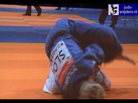 Judo 2009 Rotterdam: Zolnir (SLO) - Aldikova (KAZ) [-63kg].