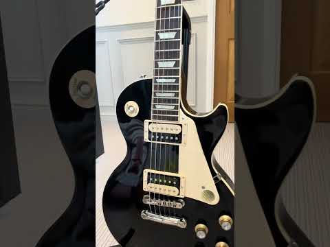 Gibson Les Paul Classic 2021 - Ebony *BOXED* image 14