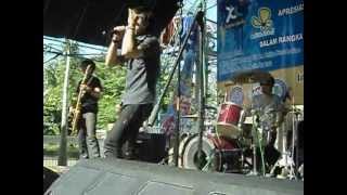 Download lagu TAHTA_Dasar Pengecut @BSI Karawang mp3