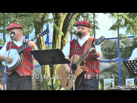 Kapela Z kopyta - "Całować to nie grzech"