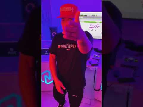 young Eiby "flow Carol g" (preview)